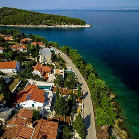 Luxury Dream And Live With Pool By The Splitska