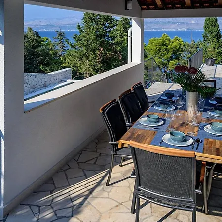 Luxury Dream And Live With Pool By The Vila Splitska