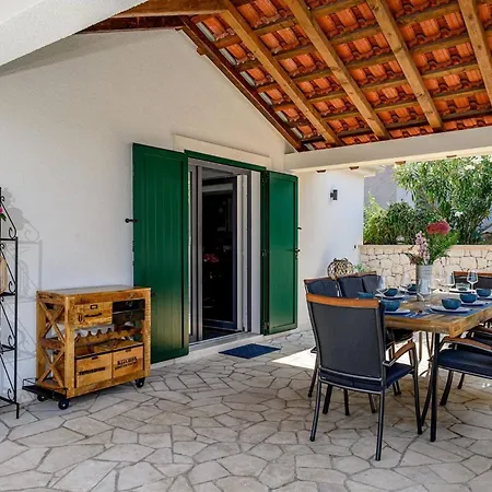 Vila Luxury Dream And Live With Pool By The