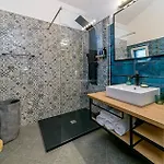 Luxury Dream And Live With Pool By The Βίλα