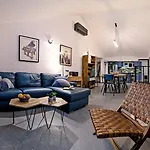 Βίλα Luxury Dream And Live With Pool By The