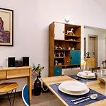 Luxury Dream And Live With Pool By The Splitska