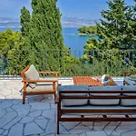 Luxury Dream And Live With Pool By The Βίλα